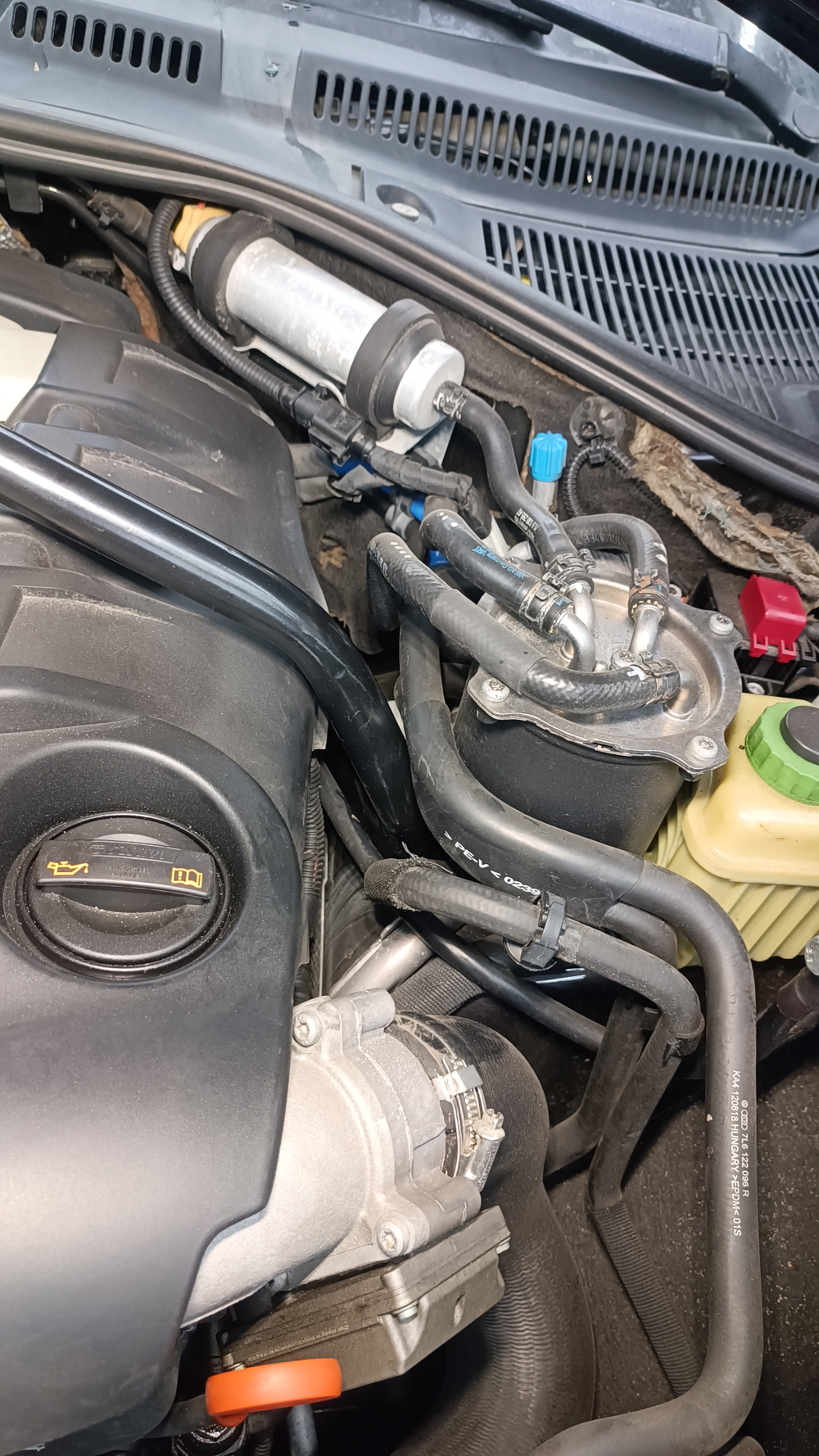 Распорка передняя верхняя (цельная) Volkswagen Touareg 1 (GP) и Porsche Cayenne (955/957) (ПОД ЗАКАЗ)