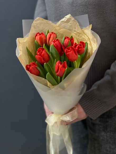 9 тюльпанов