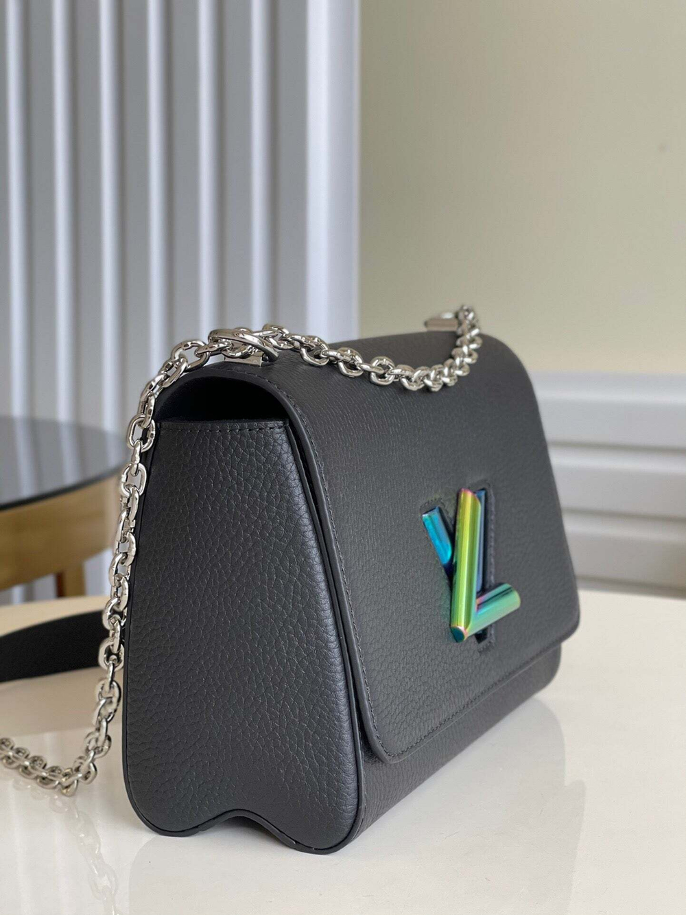 Louis Vuitton Twist MM
