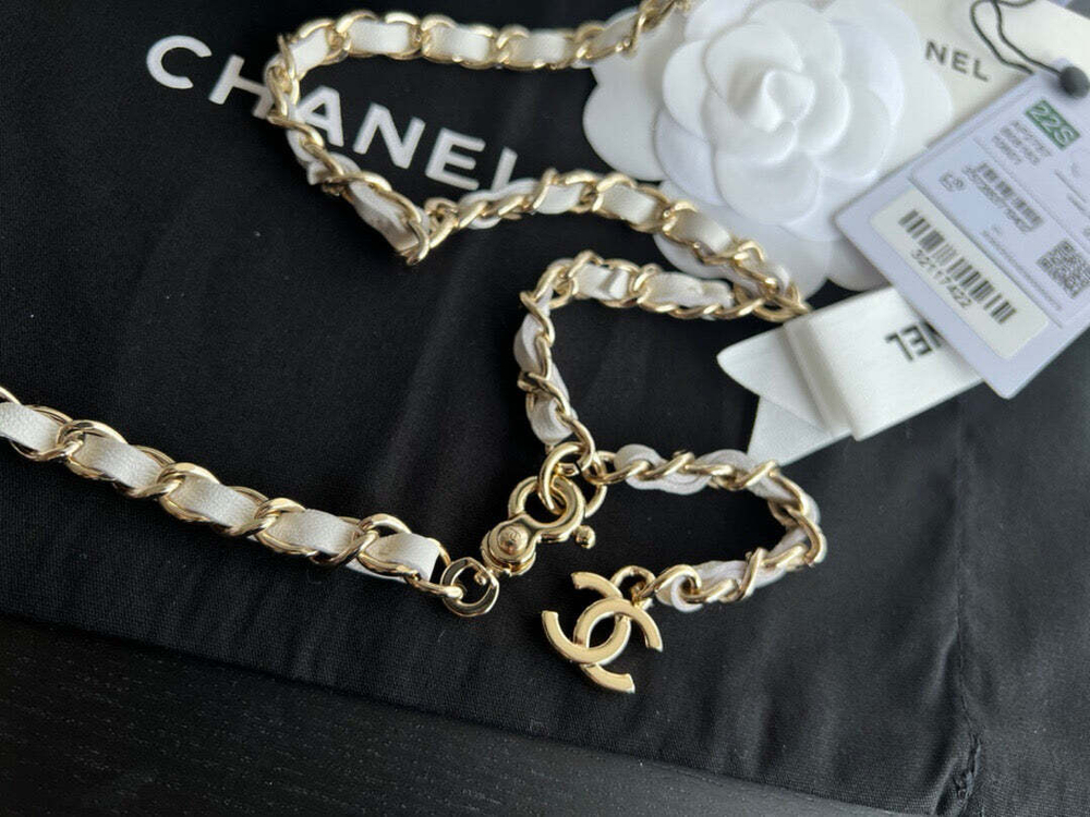 Chanel Heart Bag 11 cm