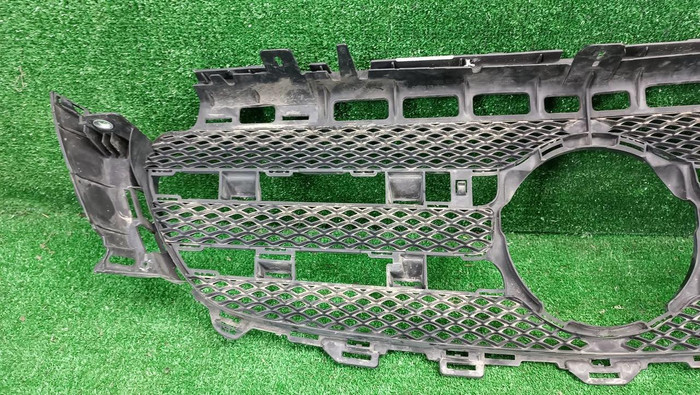 Решетка радиатора Mercedes E W213 (2016-2021)