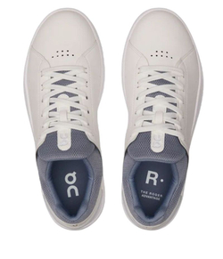 Женские КроссовкиOn The Roger Advantage - белый