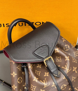 Рюкзак Montsouris Louis Vuitton Canvas Monogram с черным клапаном из кожи