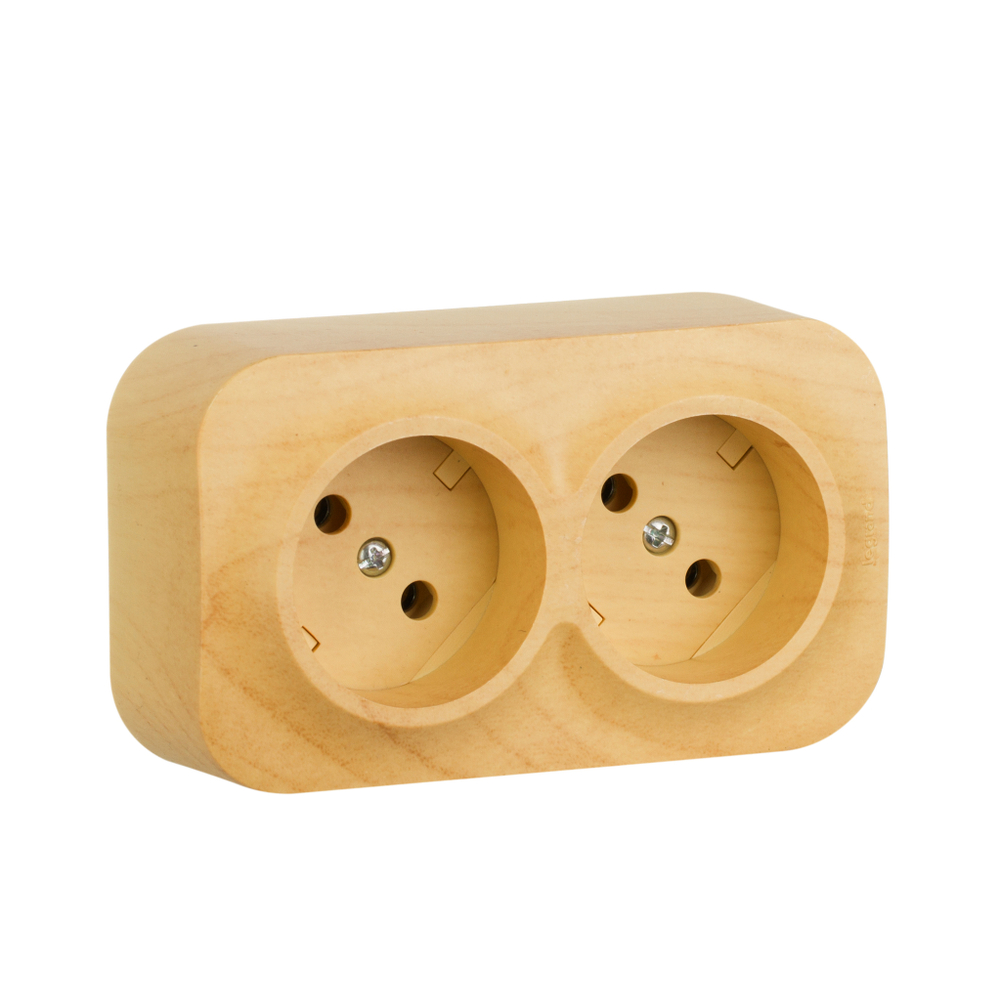 Розеточный блок двойной без заземления без шторок IP20 16А 250В дерево Quteo Legrand