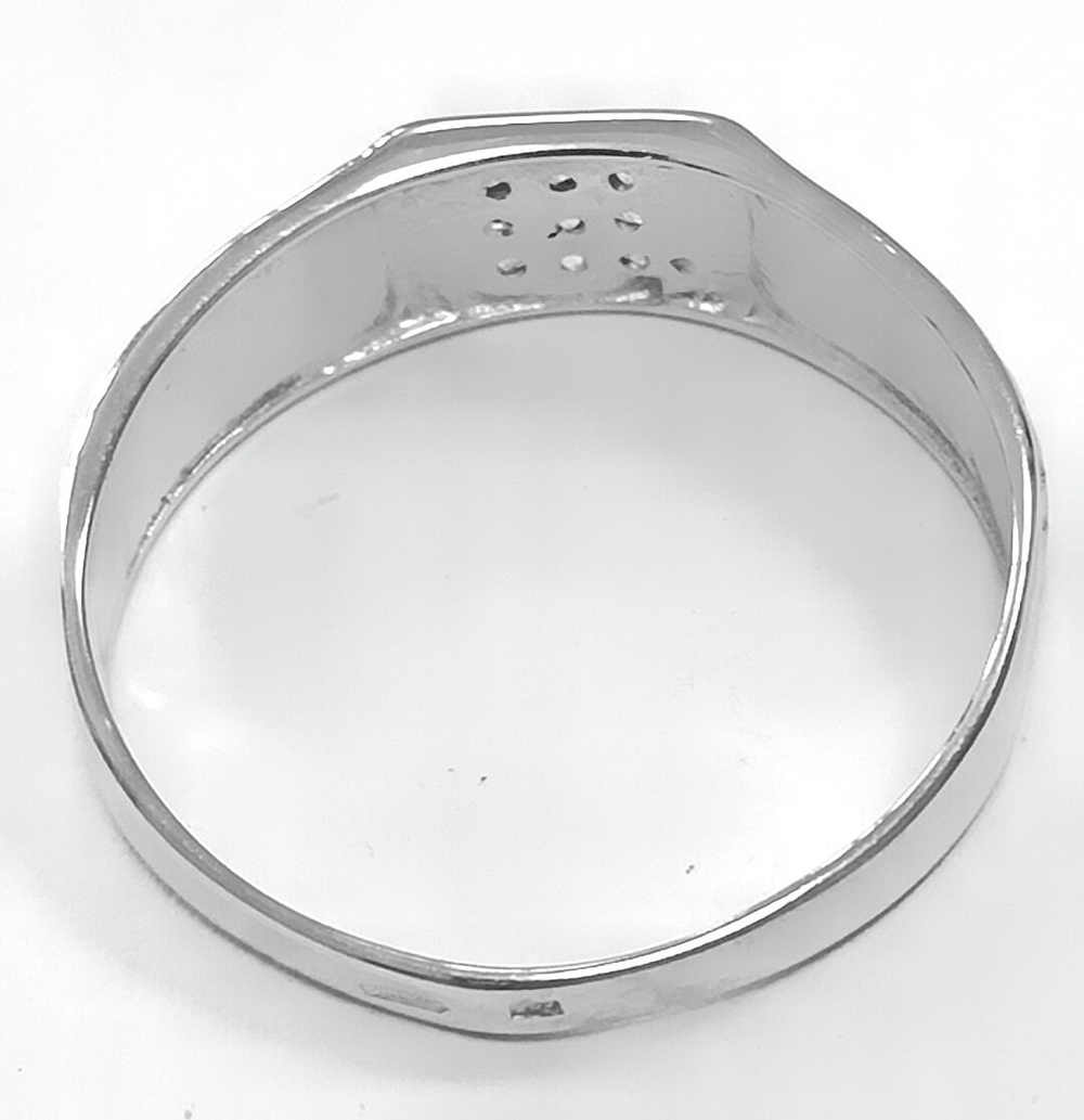 Ювелирное мужское кольцо из серебра 925 пробы,вставка фианиты,размер 20