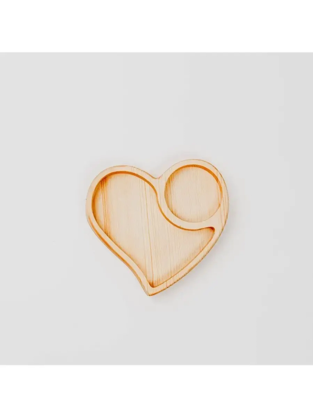 Деревянная менажница "Сердце" из кедра