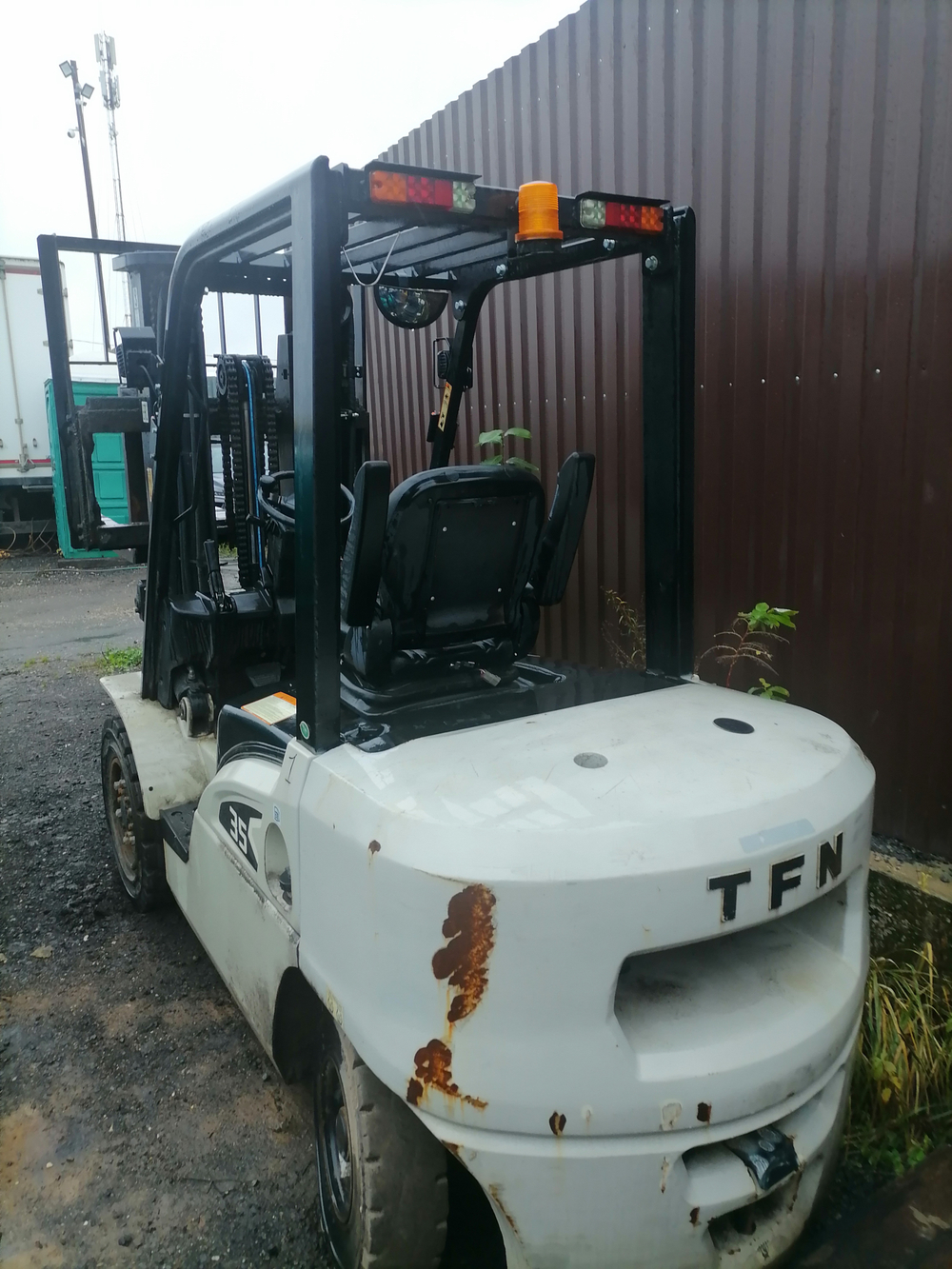 TFN CPCD Вилочный погрузчик CPCD35-XRW55F (Дизельный, 3,3 л, 48 л.с., АТ)