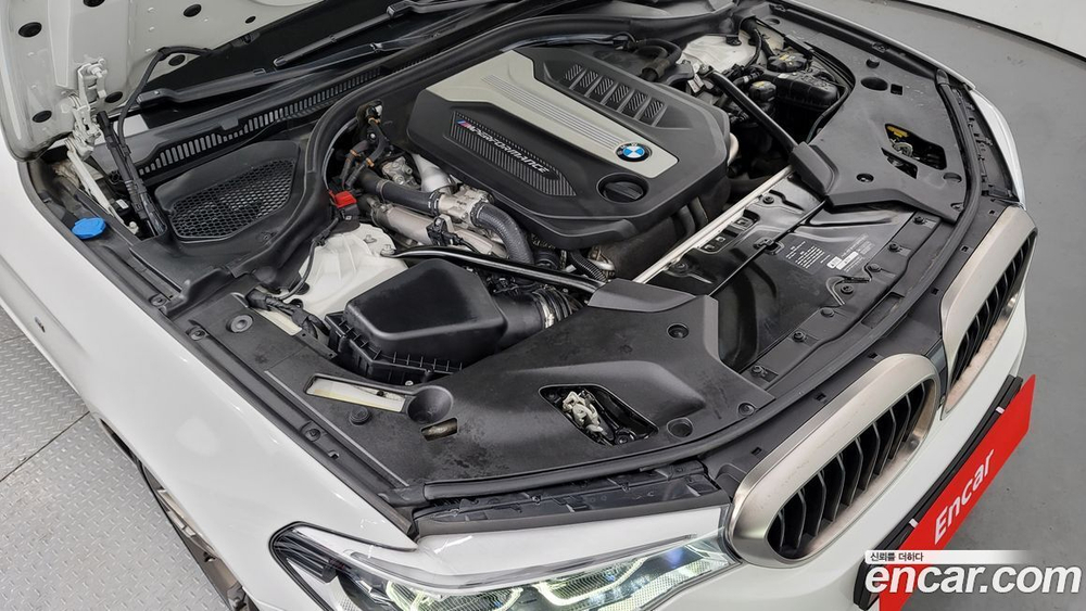 BMW 5 Series (G30) M550d xDrive (12.2019)