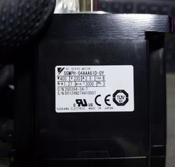 Yaskawa SGMPH-04AAA61D-0Y - Мотор