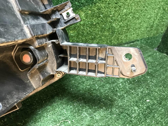 Битая Фара левая Subaru Outback 6 (2019-2022) LED