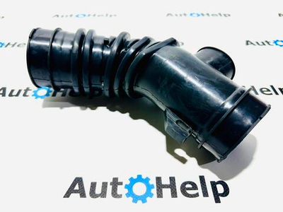 Патрубок воздушного фильтра 17881-16330 Toyota Corona 4AFE, 5AFE, 7AFE