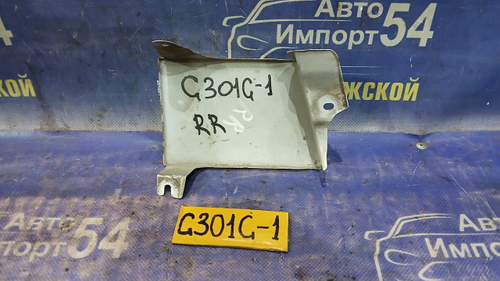 Планка под стоп правая DAIHATSU PYZAR 1997