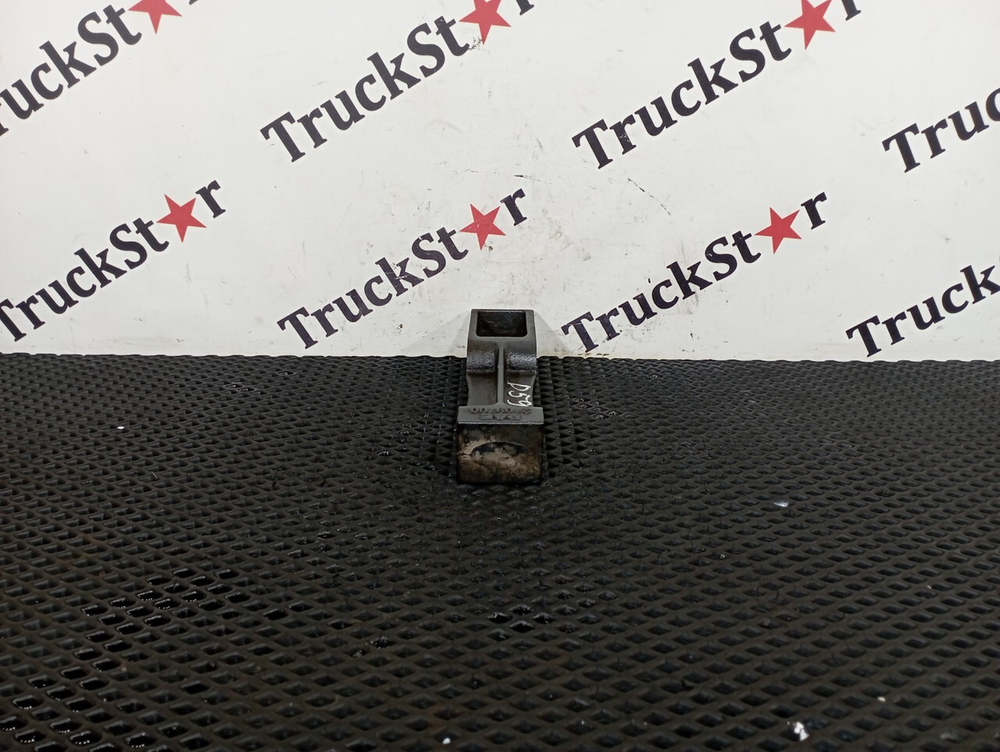 Кронштейн топливного бака 2018г.