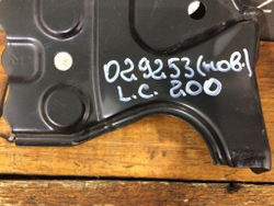 Кронштейн радиатора LC 200 LX570 15-21 Новый Оригинал 5325760100