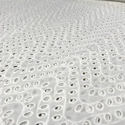 Ткань шитье белое волна 3313