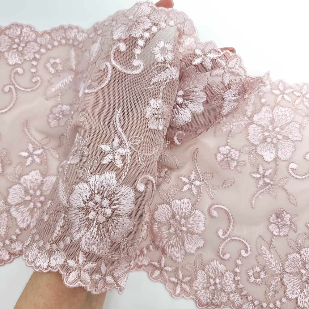 Вышивка на сетке ПУДРА, 18см