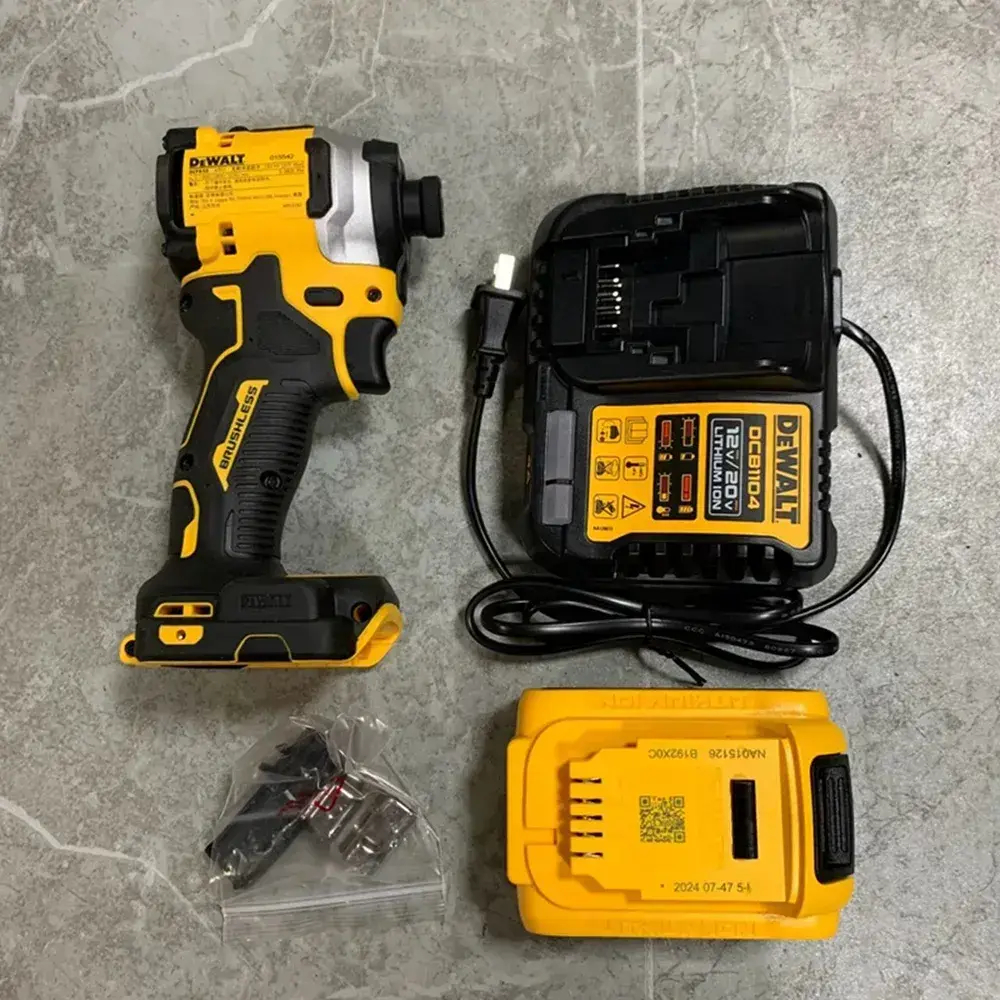 Новый Dewalt DCF850 1 / 4 "Ударный привод 20v, включая аккумулятор 4.0AH и зарядное устройство Новые инструменты