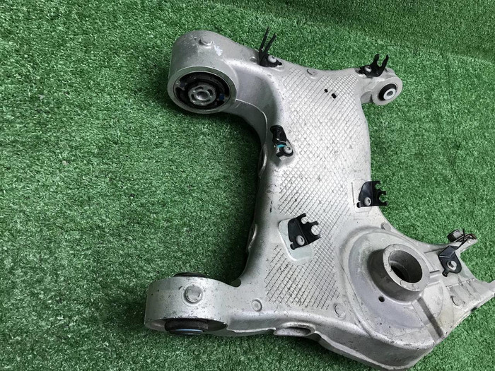 Рычаг задний правый LR Discovery Sport (2019-н.в.)