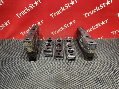 Комплект проставок топливного бака 2024г.