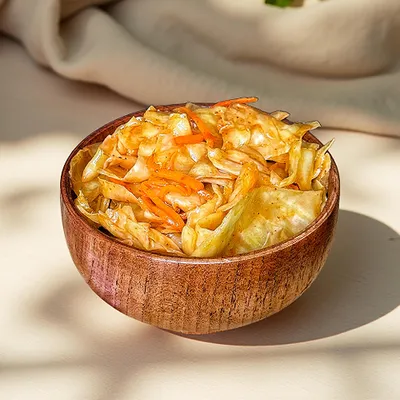 Фотография Капуста по-корейски острая / 500 гр купить в магазине Афлора