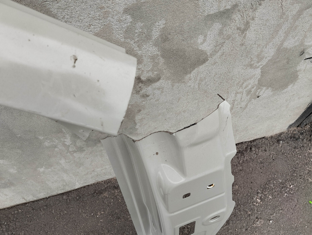 Боковина правая Geely Tugella 19-нв Новая Оригинал 5038074100C15