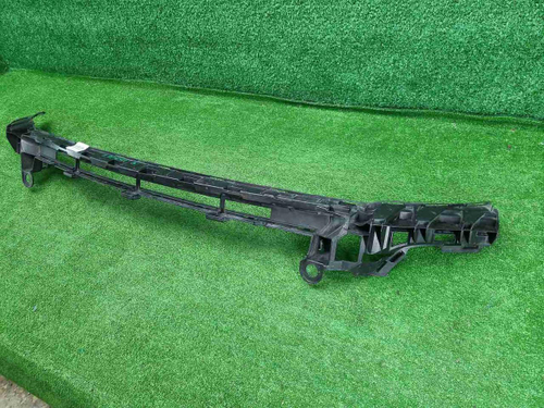 Кронштейн переднего бампера Mercedes E W213 16-21