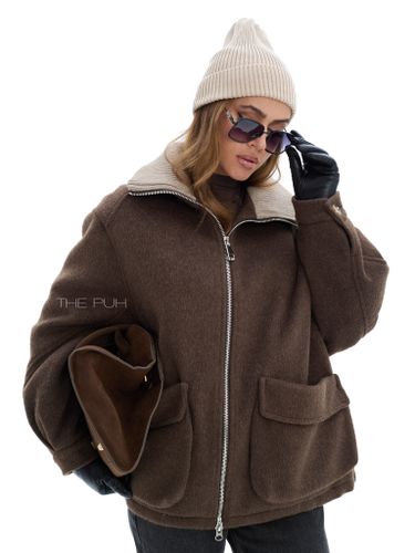 Шоколадная куртка с накладными карманами