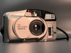 Olympus Accura Zoom XB 700