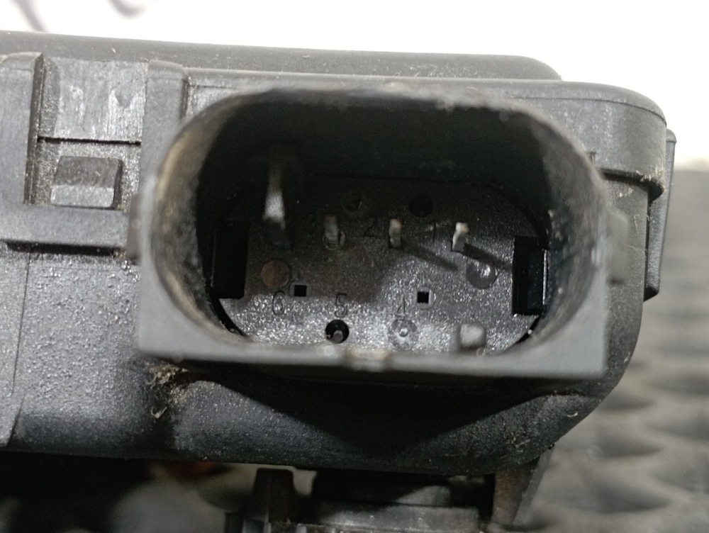 Моторчик заслонки отопителя