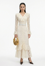 Кружевное платье с пуговицами