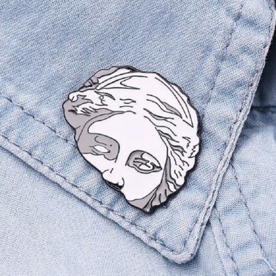 Значок металлический "Афродита", р-р 2,5х3,8 см