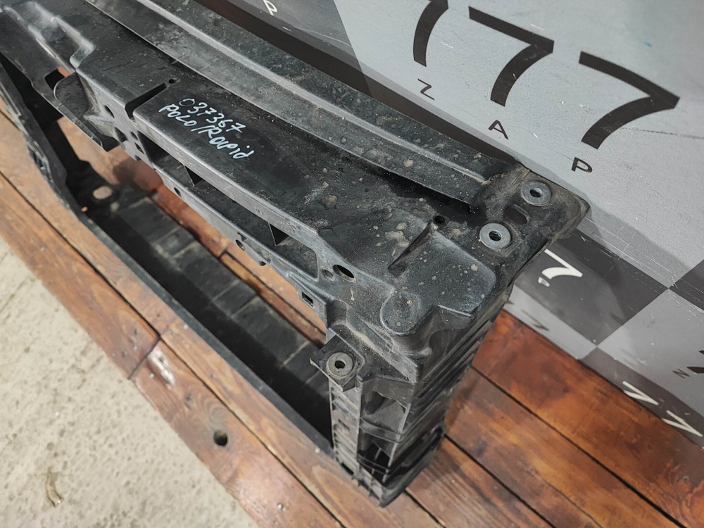 Панель передняя Rapid 2, Polo 6 20-нв Б/У Оригинал 60U805588E