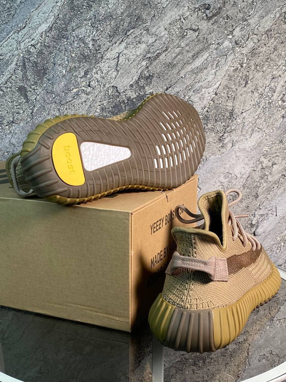 Кроссовки Adidas