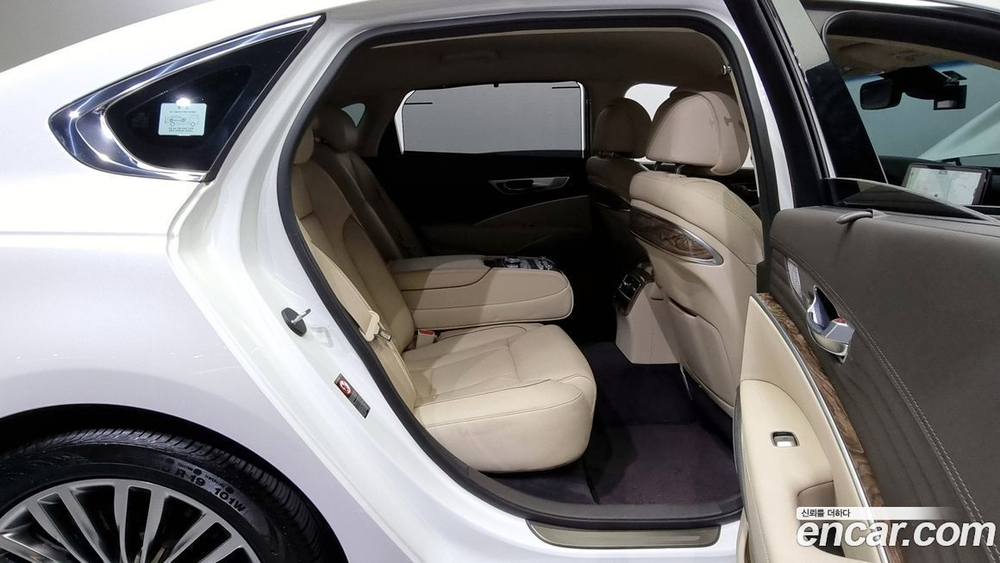 Kia The K9 (Quoris/K900) 3.8 GDI AWD (08.2020)