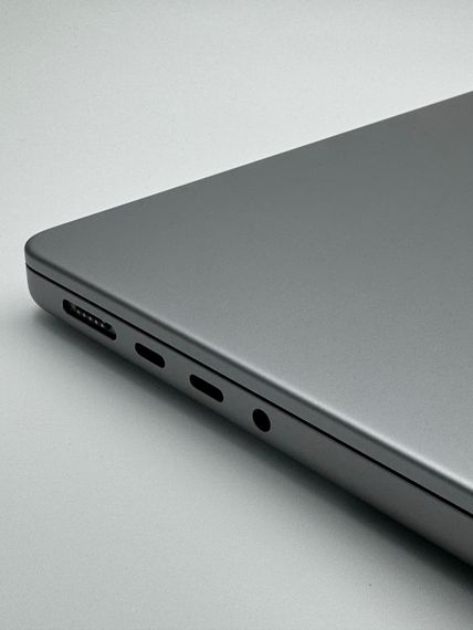 Apple MacBook Pro 14 M1 Pro 16/512Gb Space Gray