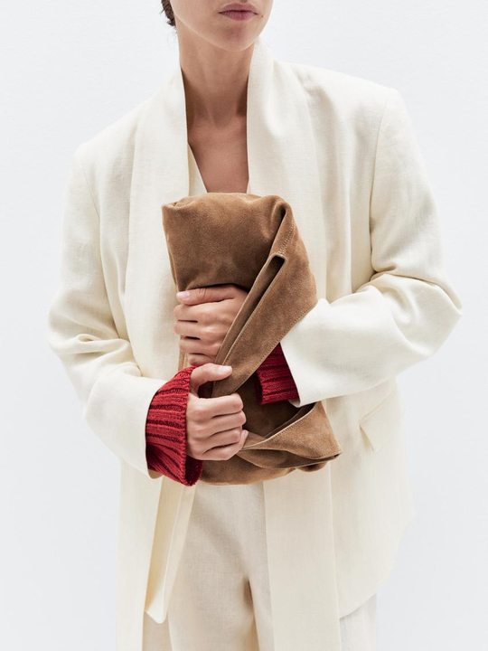 Massimo Dutti Сумка из замши среднего размера, песочный