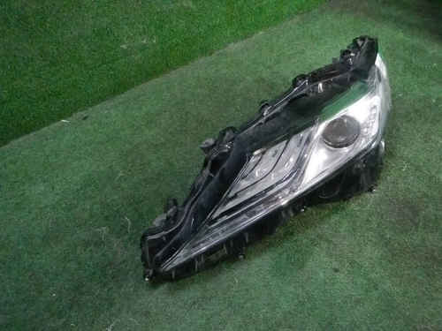 Фара левая Toyota Camry XV70 (2017-2021) LED