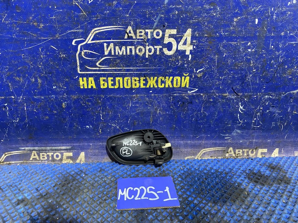 Ручка двери передней левой салонная SUZUKI WAGON R 2003