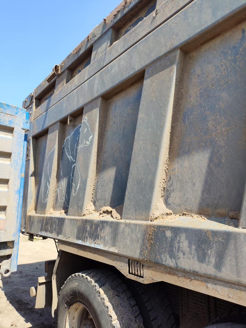 Shacman (Shaanxi) SX* 8x4 Самосвал SX33186V366 (Дизельный, 11,6 л, 423 л.с., МТ)