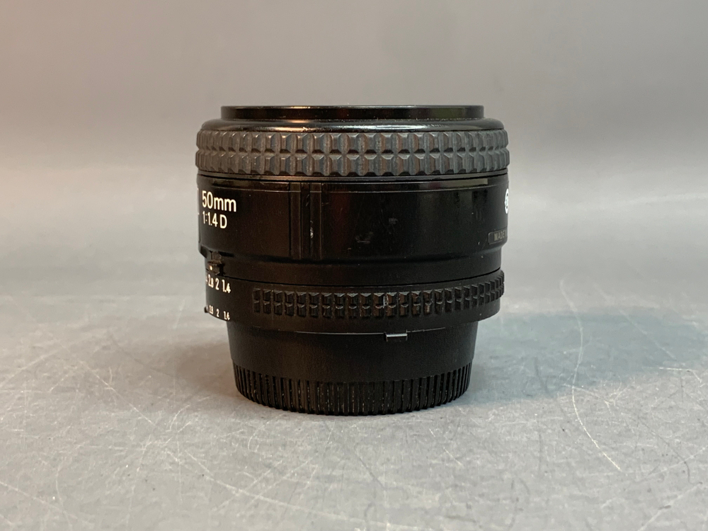 Nikon 50mm f/1.4D AF Nikkor
