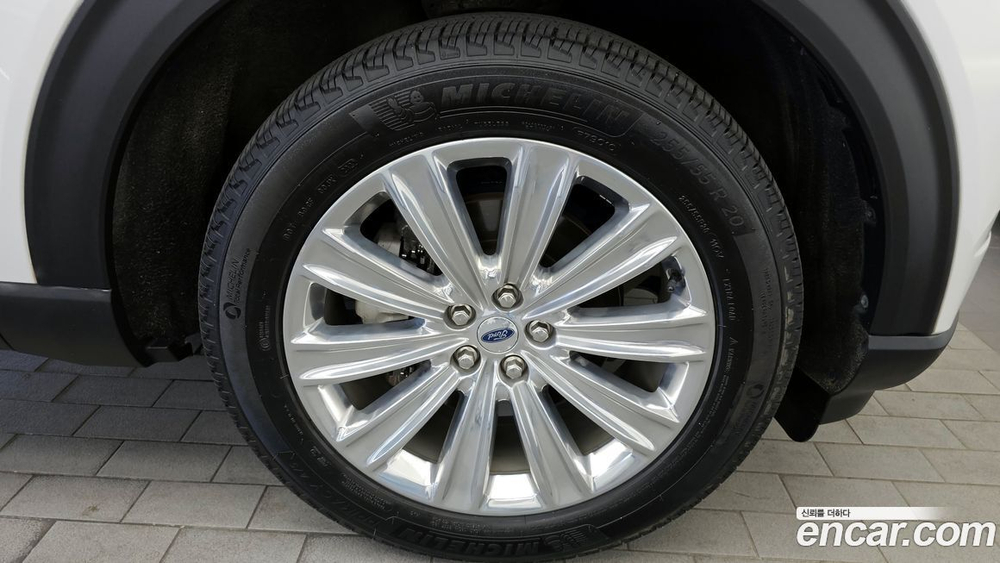 Ford Explorer 6 Generation 2.3 Limited 4WD (07.2020)