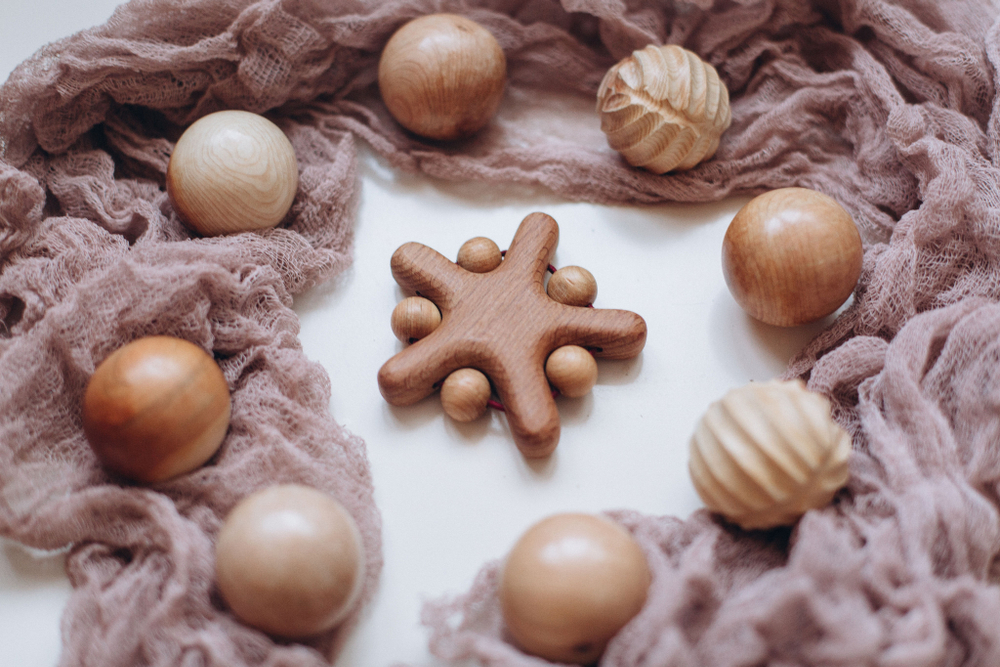 Грызунок Звездочка с можжевеловыми бусинами Леснушки