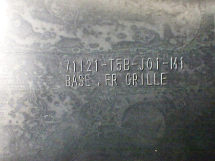 решетка радиатора Honda Fit GP5 GK3