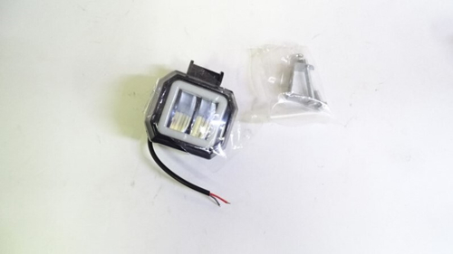 Фара светодиодная дополнительная 2 LED 20W (квадрат) 12-24V 70*73*47 ближний + ДХО (GrandeLight)