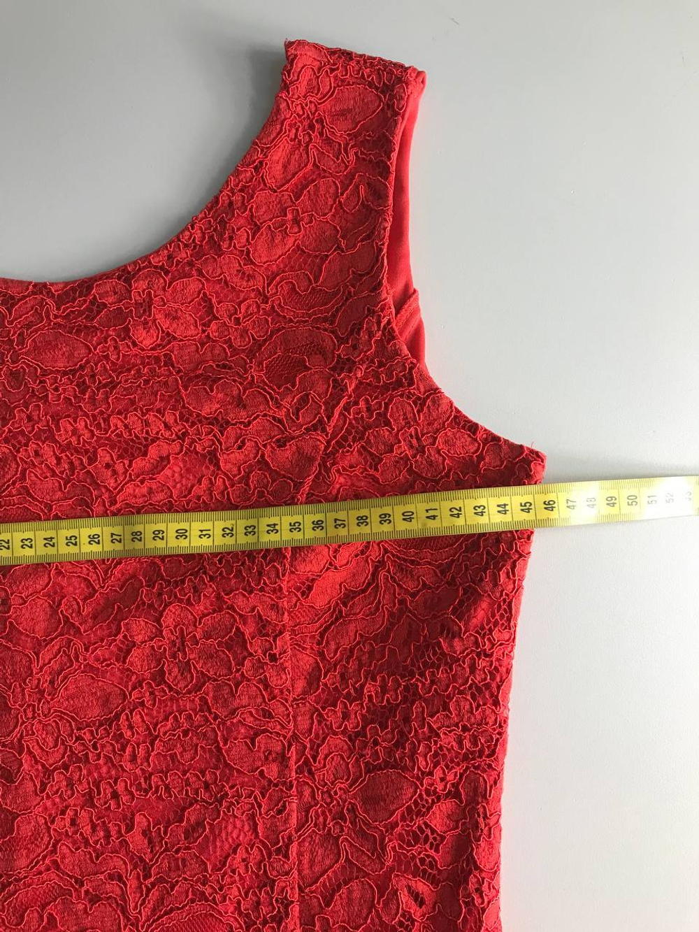 Платье Oodji ажурное, визуально на 42 размер