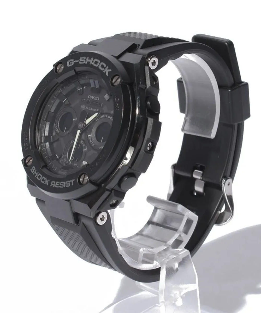 Мужские наручные часы Casio G-Shock GST-W300G-1A1