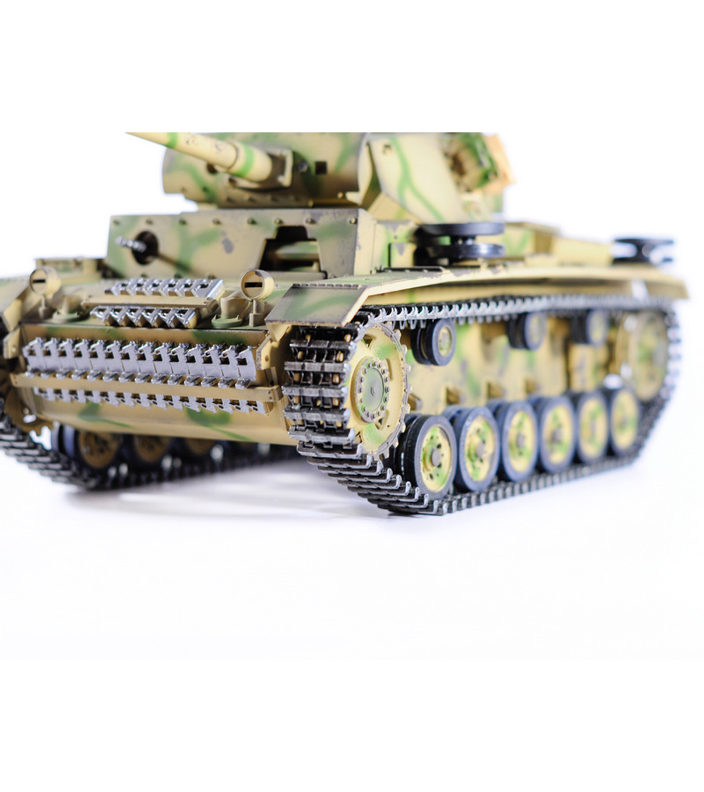 Р/У танк Taigen 1/16 Panzerkampfwagen III (Германия) дым, свет V3 2.4G RTR камуфляж