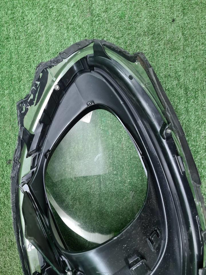 Стекло фары правое Porsche Macan 95b (2014-2018)