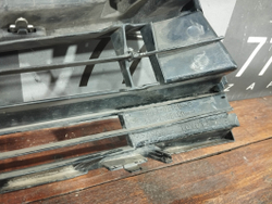 Peшeтка радиaтopа Toyota Highlander 3 (U50) 13-16 Б/У Оригинал 531110Е150