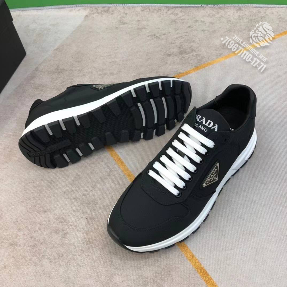 Кроссовки Prada